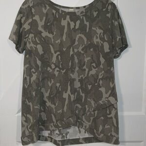 Women’s Camo top